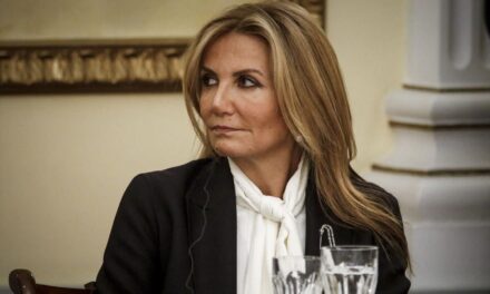 Στο χειρουργείο λόγω οιδήματος στο έντερο, σύμφωνα με πληροφορίες