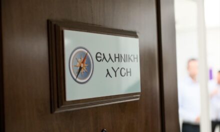 Να παραιτηθεί και από βουλευτής ο Μακάριος Λαζαρίδης