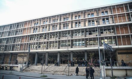 Σοβαρή υπόθεση με ψευδή δήλωση οικογενειακής σχέσης – Στον ανακριτή 48χρονος και 20χρονη