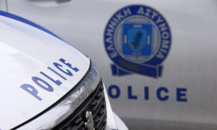 Θεσσαλονίκη: Δύο 3χρονα παιδιά βρέθηκαν μόνα σε στάση Μετρό και σε υπαίθριο χώρο αντίστοιχα