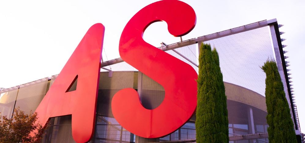 Ο επιχειρηματίας που φοβάται ( ; ) το Ιράν, αλλά… κερδίζει την υπογεννητικότητα