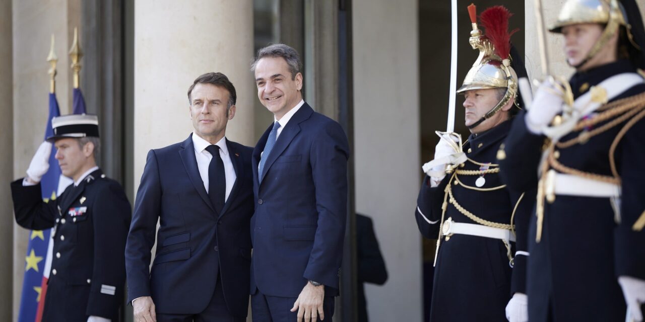 Γαλλία και Ελλάδα ανανεώνουν για άλλα 5 χρόνια την αμυντική τους συμφωνία