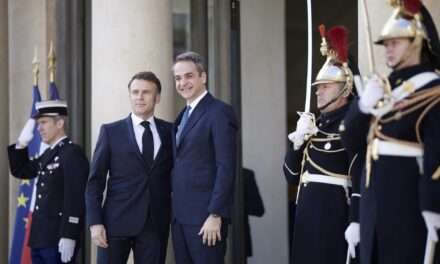 Γαλλία και Ελλάδα ανανεώνουν για άλλα 5 χρόνια την αμυντική τους συμφωνία