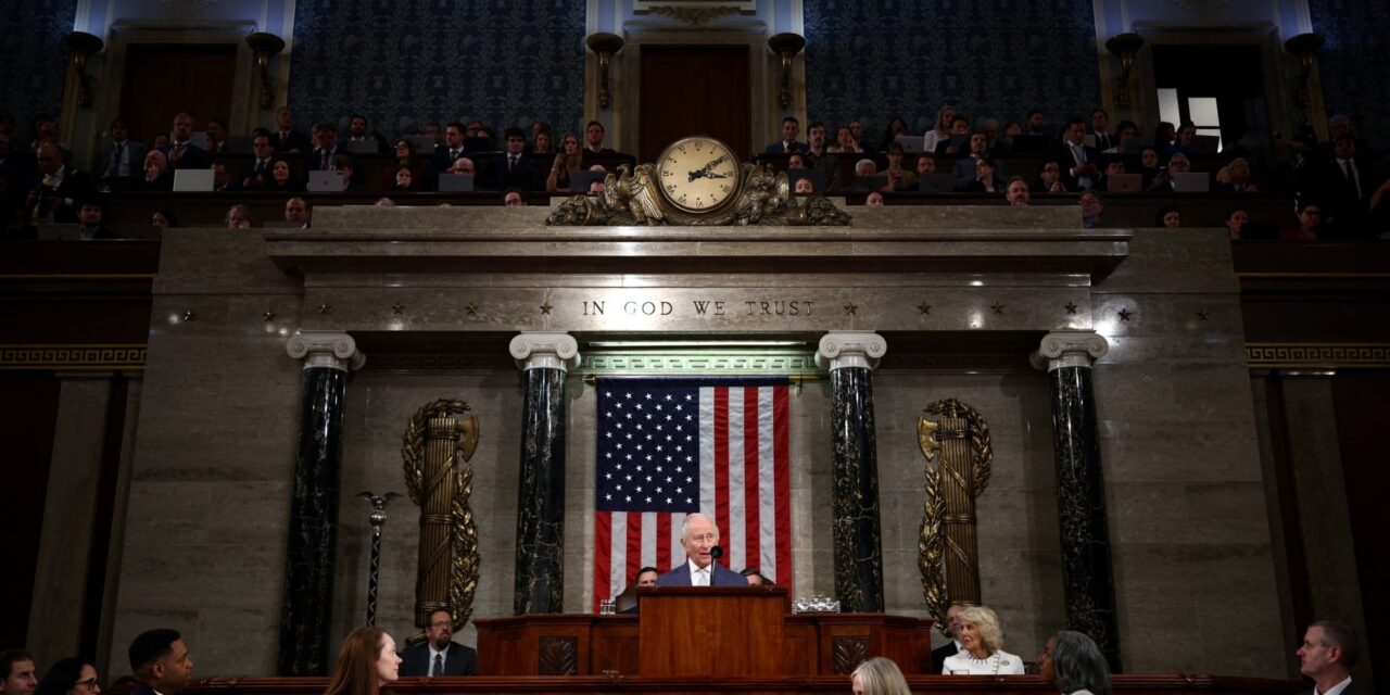 Αποθέωση Καρόλου στο Κογκρέσο τη στιγμή που μίλησε για την Αμερικανική Ανεξαρτησία (video)