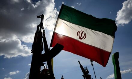 Ιρανός βουλευτής προειδοποιεί για νέα στρατιωτική επιχείρηση κατά του Ιράν