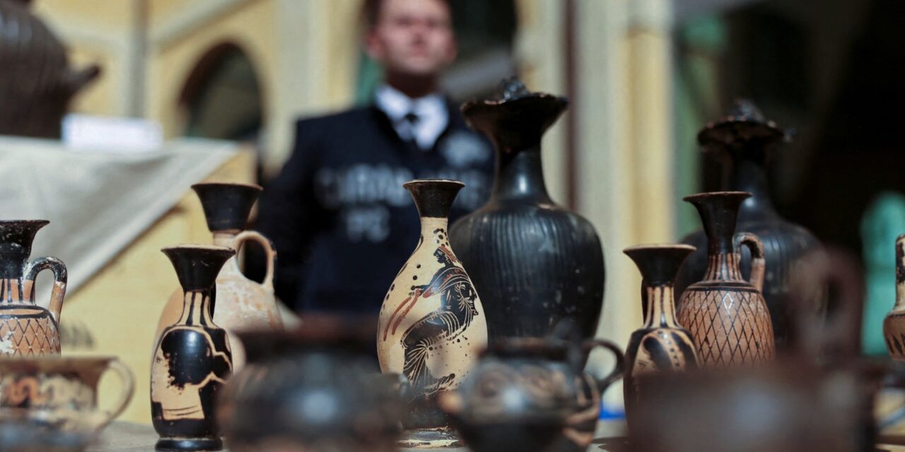 Η Ιταλία ανέκτησε 337 κλεμμένες αρχαιότητες από τις ΗΠΑ (Φωτό)