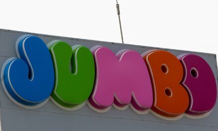 Η «ντεμοντέ» μετοχή της Jumbo