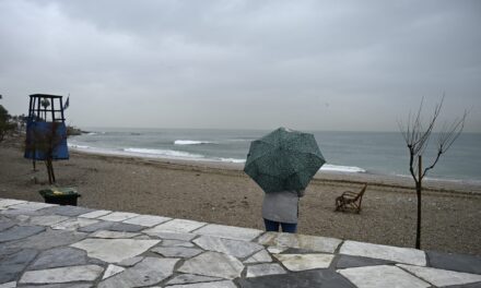 Φθινοπωρινή Πρωτομαγιά με βροχές, χιόνια στα ορεινά, ισχυρούς ανέμους και βουτιά θερμοκρασίας έως 13 βαθμούς