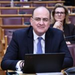 Μακάριος Λαζαρίδης: Παραίτηση με αιχμές