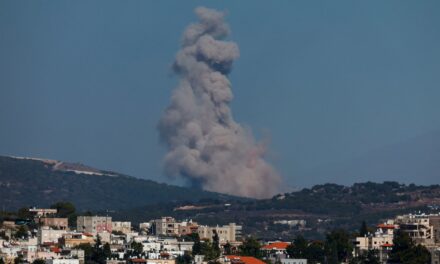 Ο ισραηλινός στρατός ανακοίνωσε ότι πλήττει εκτοξευτές ρουκετών της Χεζμπολάχ