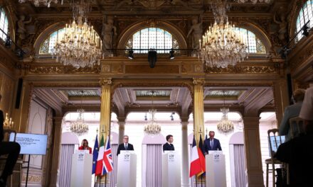 Σχέδιο πολυεθνικής ναυτικής αποστολής στο Ορμούζ εν μέσω διπλωματικών τριβών με τις ΗΠΑ