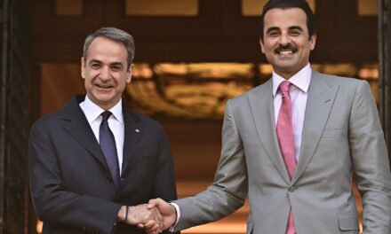 Στην Αθήνα ο Εμίρης του Κατάρ: Συνάντηση με Κ. Μητσοτάκη