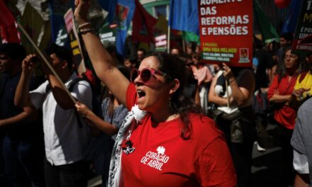 10.000 διαδηλωτές στη Λισαβόνα κατά των σχεδιαζόμενων μεταρρυθμίσεων του εργασιακού νομοσχεδίου