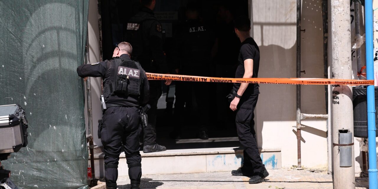 Στον ανακριτή ο 89χρονος για τους πυροβολισμούς – Τι έχει υποστηρίξει έως τώρα