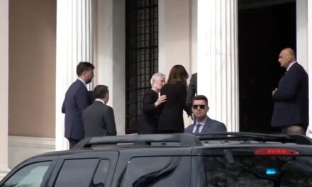 Συνάντηση Μητσοτάκη-Γκιλφόιλ στο Μέγαρο Μαξίμου – Τι συζήτησαν