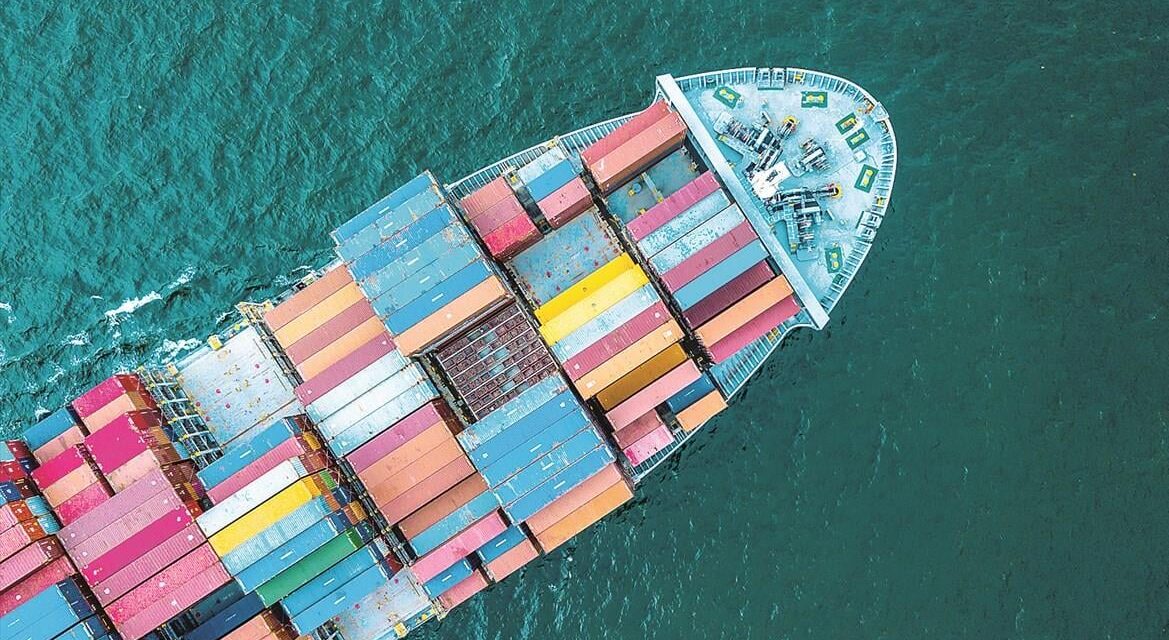 Συνεχίζεται η υποχώρηση της ναυλαγοράς των containerships