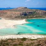 Με 154 Γαλάζιες Σημαίες η Κρήτη διατηρεί την πρωτιά στις βραβευμένες ακτές το 2026