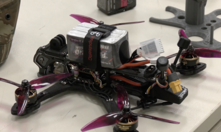 Έκρηξη μπαταρίας λιθίου στη βάση παραγωγής drones στο Μενίδι, χωρίς τραυματισμούς αλλά με υλικές ζημιές
