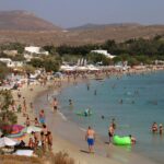 ΙΕΛΚΑ: Οι μισοί δεν θα πάνε διακοπές φέτος, τι δείχνει νέα έρευνα