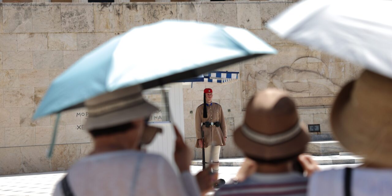 Ελλάδα και Ισπανία στους μεγάλους κερδισμένους των κρατήσεων «τελευταίας στιγμής», παρά την κρίση στη Μέση Ανατολή