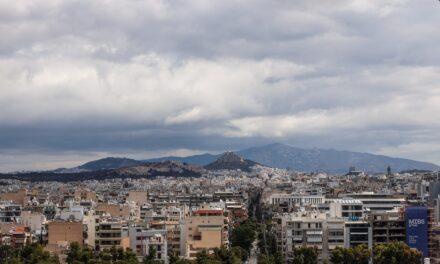 Σε τροχιά ανόδου ενοίκια και οικοδομικά υλικά – Έρχεται το «Ανακαινίζω» για 20.000 κλειστά σπίτια