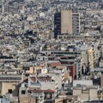 Δύο νέα τέλη στα ακίνητα από το 2027 – Έως και τριπλάσιες επιβαρύνσεις για ιδιοκτήτες, τι αλλάζει