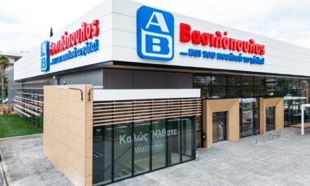 Επιταχύνει το asset-light μοντέλο με «όπλο» το franchise