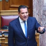Διαψεύδει ότι απεικoνίζεται σε φωτογραφία που κυκλοφορεί στα socia media