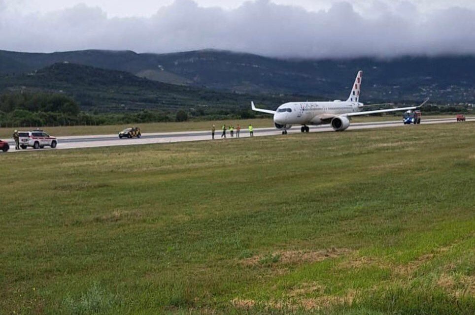 «Χειρόφρενο» σε αεροπλάνο ενώ έτρεχε με ταχύτητα άνω των 240 χλμ./ώρα