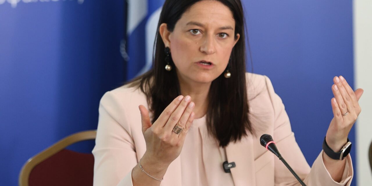 Η πρόταση Ανδρουλάκη για τετραήμερη εργασία είναι επικίνδυνη,