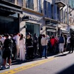 «Μάχες» για ένα Swatch των 400 δολαρίων
