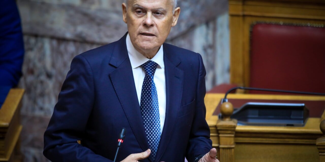 Πέθανε ο υφυπουργός Ενέργειας Νίκος Ταγαράς