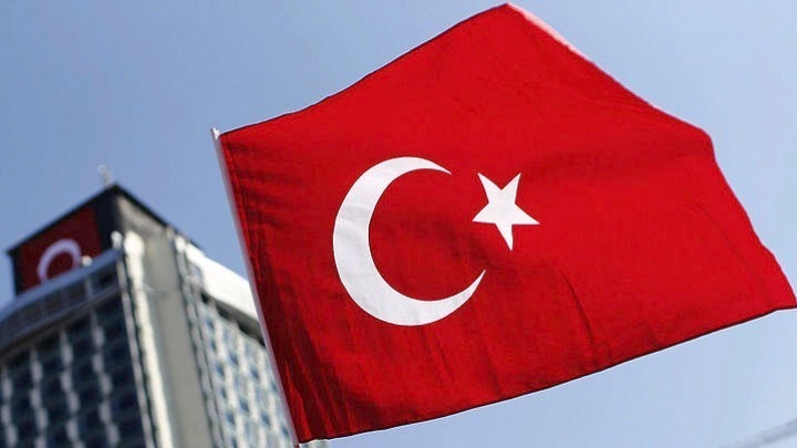 Πολιτική ένταση στην Τουρκία από την δικαστική απόφαση καθαίρεσης του ηγέτη της αξιωματικής αντιπολίτευσης