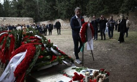 Στο Σκοπευτήριο της Καισαριανής ο Ν. Ανδρουλάκης: Εργατική Πρωτομαγιά σημαίνει αγώνας, αλληλεγγύη και ευθύνη