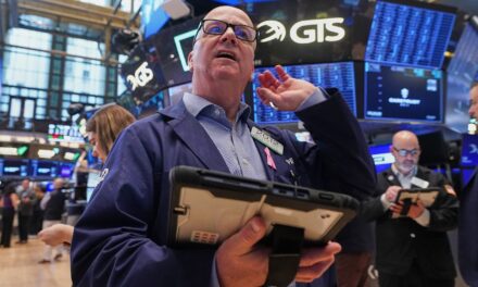 Αισιοδοξία στη Wall Street: Οι αγορές ανεβαίνουν με το βλέμμα στη συνάντηση κορυφής ΗΠΑ – Κίνας