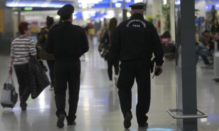 Σύλληψη 33χρονου στο «Ελ. Βενιζέλος» – Καταζητούνταν για υπόθεση πορνογραφίας ανηλίκων