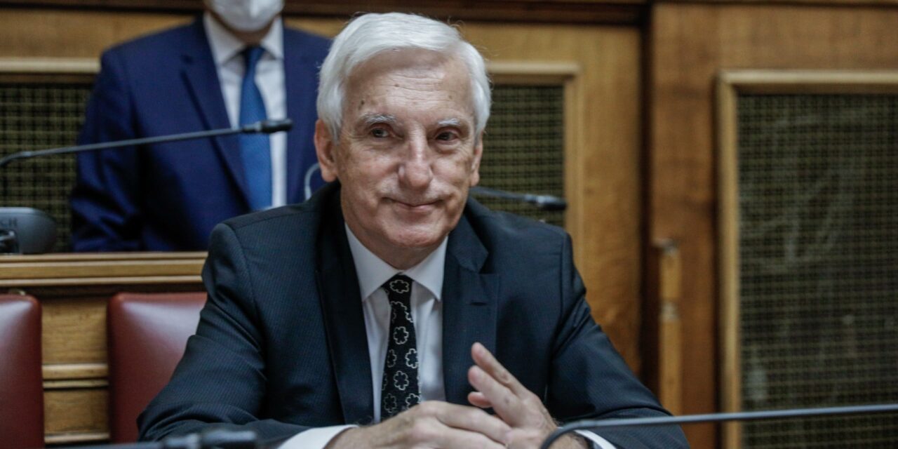 Βουλή: Πεντάωρη κατάθεση, κεκλεισμένων των θυρών από τον διοικητή της ΕΥΠ για τις υποκλοπές