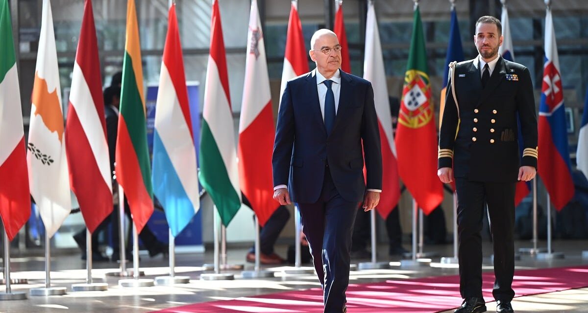 Στις Βρυξέλλες αύριο ο Νίκος Δένδιας