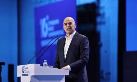 «Το 41% δεν ήταν λευκή επιταγή» – Προειδοποίηση για «κυβερνητικό ιδρυματισμό» και μήνυμα επιστροφής στις ρίζες