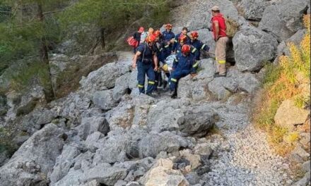 Επιχείρηση διάσωσης 67χρονου Γάλλου στο φαράγγι της Αγίας Ειρήνης
