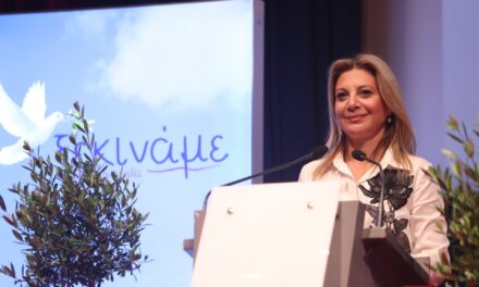 Reuters: Από τα Τέμπη στην πολιτική αρένα η Μαρία Καρυστιανού