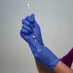 Η προστασία από τα νοσήματα δεν σταματά στην παιδική ηλικία