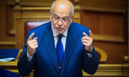 Εφόσον η ΕΥΠ παρακολουθεί νόμιμα γιατί πρέπει να παρακολουθεί παράνομα τους ίδιους;