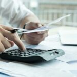 Φόροι: Μείωση προστίμων και επιστροφή χρημάτων σε επιχειρήσεις