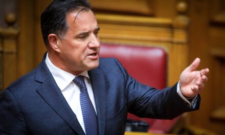 «Αν δεν έχετε καταλάβει ακόμη, είστε αφελείς»