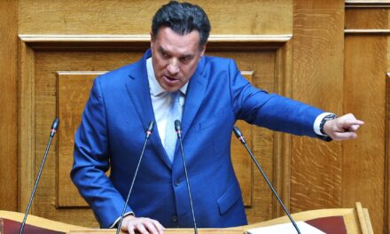 Μασαμπούκωσε 1,2 εκατ. ευρώ και μας κουνά το δάκτυλο, πέρασε «ζάχαρη» τη δεκαετία των μνημονίων (Βίντεο)