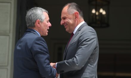 Επιβεβαιώθηκε η εμβάθυνση των σχέσεων Ελλάδας-Ελβετίας σε άμυνα, επενδύσεις και μεταναστευτικό,