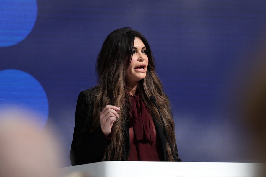 Επίσκεψη της Κίμπερλι Γκίλφοϊλ στην αμερικανική βάση της Σούδας