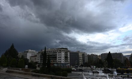 Καιρός: Πού περιμένουμε (πάλι) βροχές και καταιγίδες