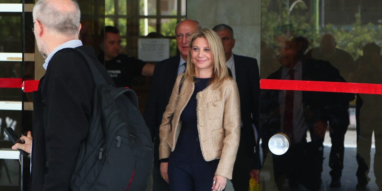 Τα 6 πρόσωπα του επιτελείου του κόμματος Καρυστιανού